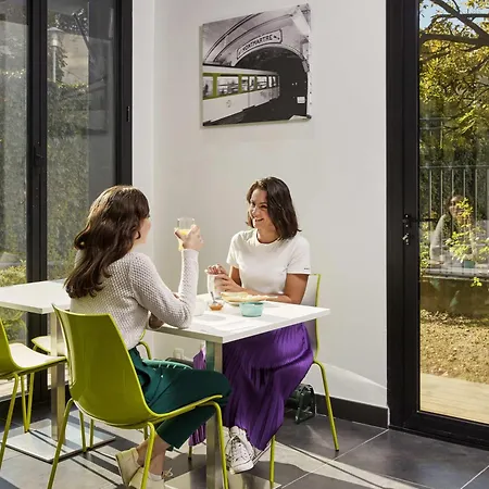 Adagio Access Bastille Париж