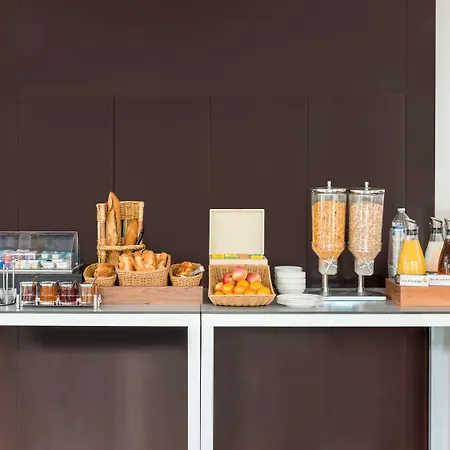 아다지오 액세스 바스티유 3*