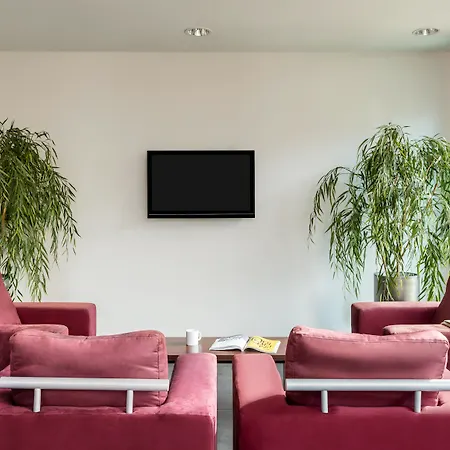 아다지오 액세스 바스티유 아파트호텔 3*