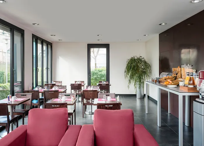 Adagio Access Bastille Апарт-отель 3*