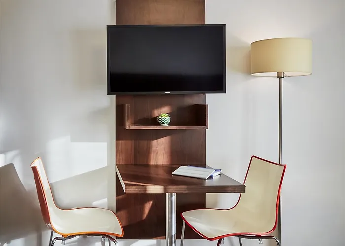 Adagio Access Bastille Aparthotel