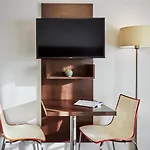 Adagio Access Bastille Aparthotel